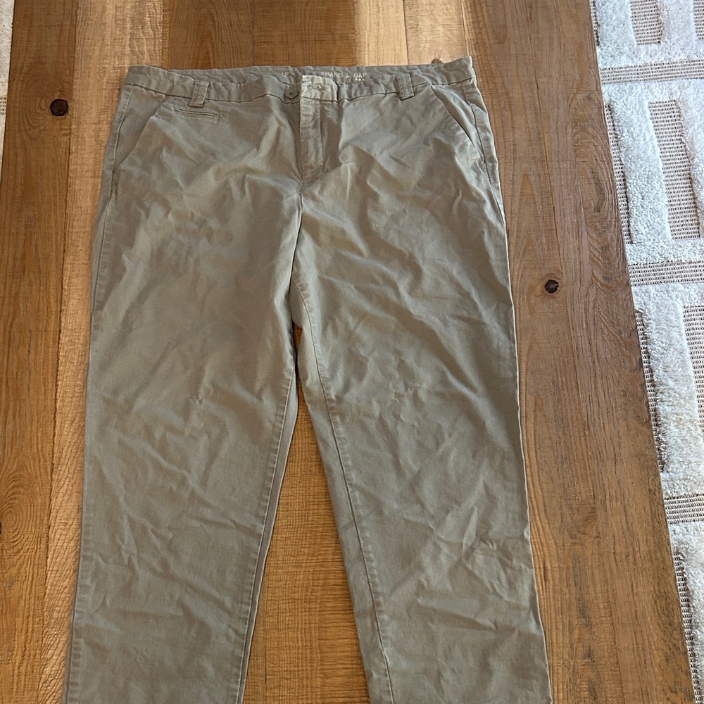GAP Women's Khaki Chinos